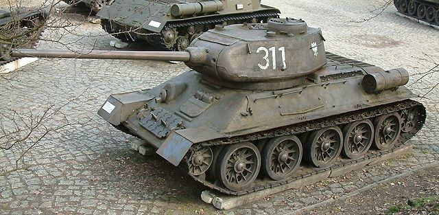 File:T-34-85 g&oacute;ra RB.jpg