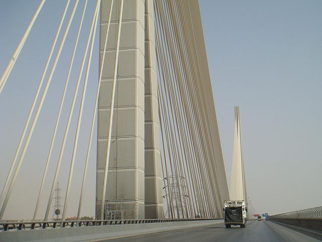 File:Kubry Wadi Al-Leban.JPG