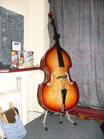 File:Fiddle bass.jpg