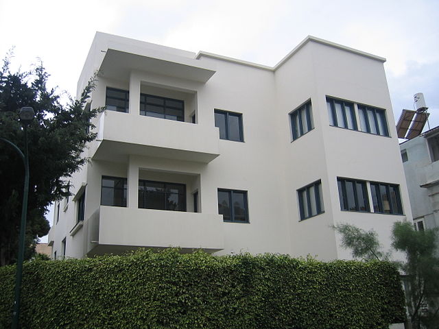File:Bauhaus Tel-Aviv museum.jpg