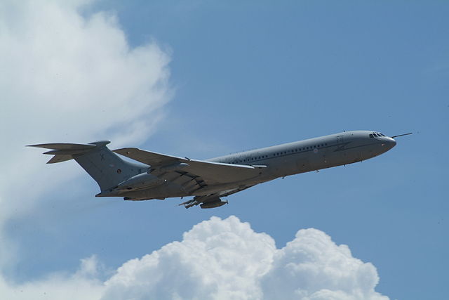 File:XV107 X a VC-10C1K of 101 Squadron RAF Brize Norton.jpg