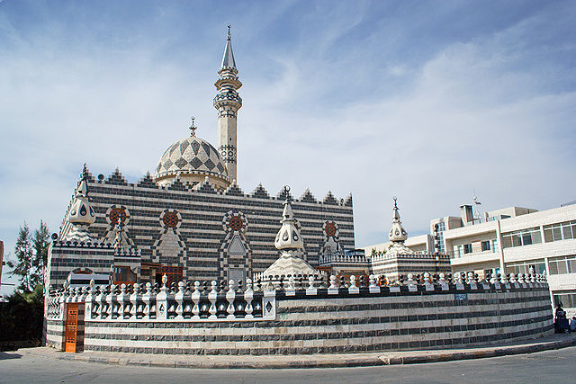 File:Abu Darweesh Mosque.jpg