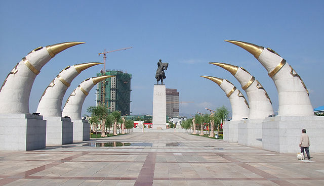 File:GenghisKhanMonument.jpg