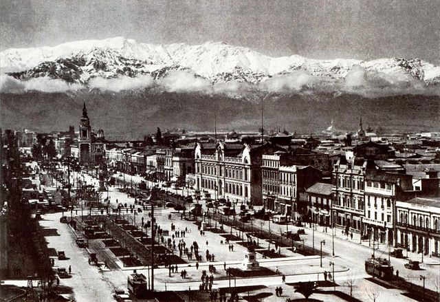 File:Santiago de Chile 1930.jpg