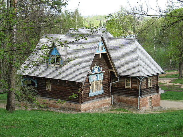 File:Teremok in Talashkino.JPG