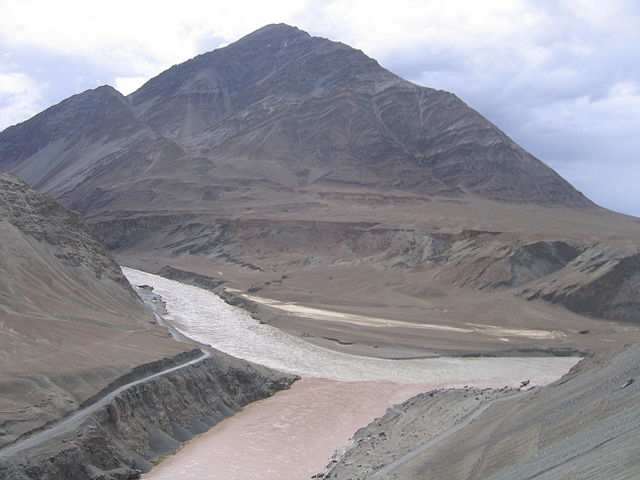 File:IndusZanskar.jpg