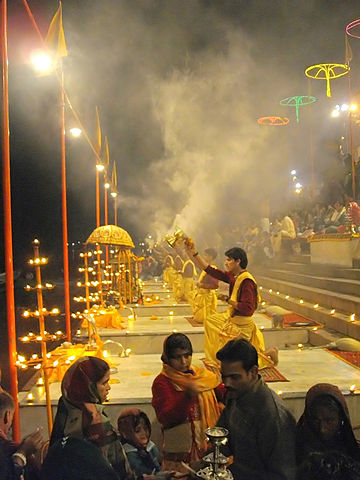 File:Ganga Aarti at Varanasi ghats.jpg