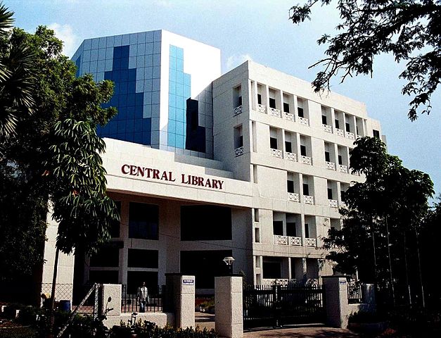 File:IITM Library.JPG