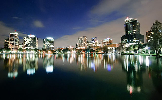 File:OrlandoNightSkyline.jpg