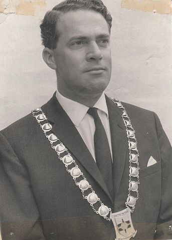 File:1966 Mayor Gaborone.JPG