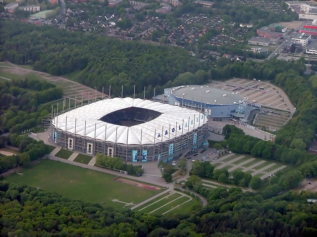 File:Volksparkstadion.jpg