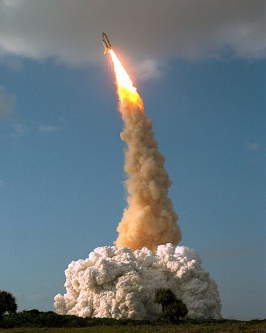 File:STS-31 Hubble launch roll and pitch.jpg