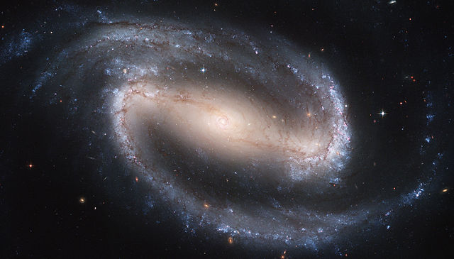 File:Hubble2005-01-barred-spiral-galaxy-NGC1300.jpg