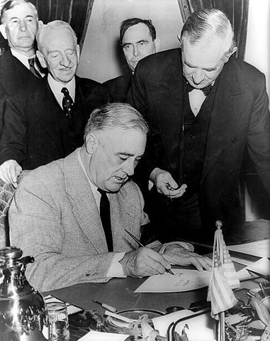 File:Franklin Roosevelt signing declaration of war against Germany.jpg