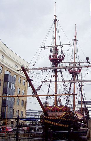 File:Sfec goldenhind02crop.jpg