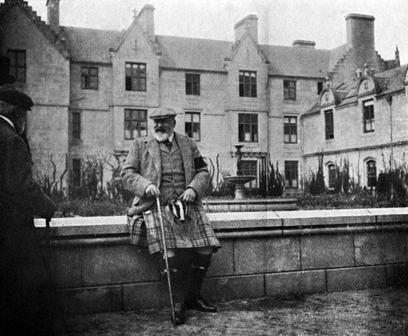 File:EdwardVII at Balmoral.jpg