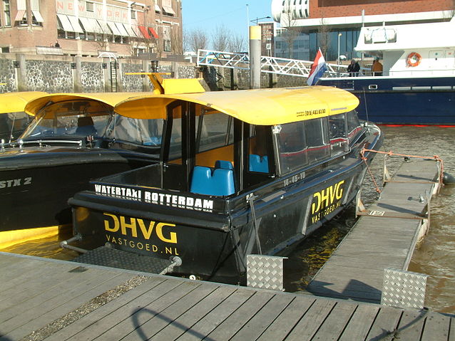 File:Rotterdam Watertaxi (4).JPG