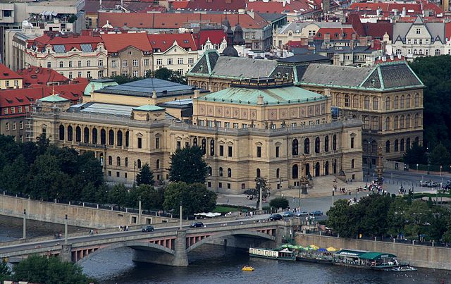 File:Praha Rudolfinum isometric.jpg