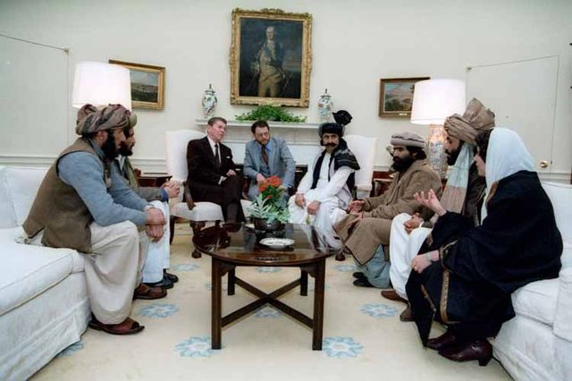 File:Reagan sitting with people from the Afghanistan-Pakistan region in February 1983.jpg
