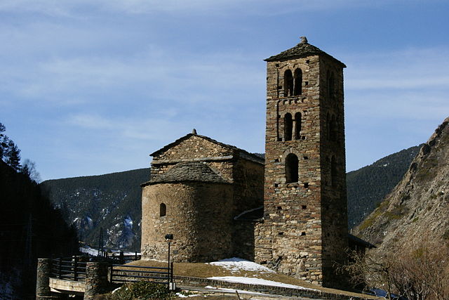 File:Esgl&eacute;sia de Sant Joan de Caselles - 10.jpg