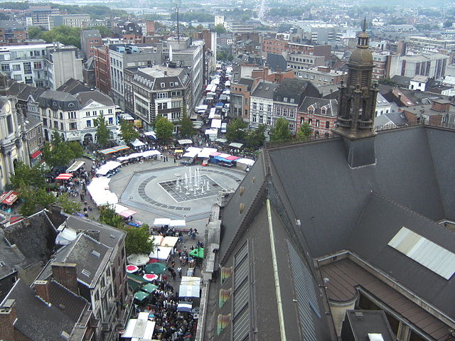 File:Charleroi - place Charles II.jpg