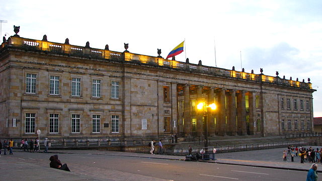 File:El Capitolio Nacional (Bogotá, Colombia) 1.jpg