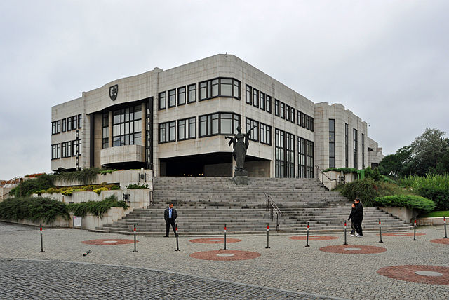 File:Bratislava Narodna Rada R01.jpg