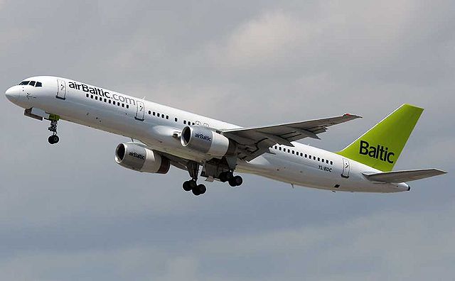 File:Air Baltic B752 YL-BDC.jpg