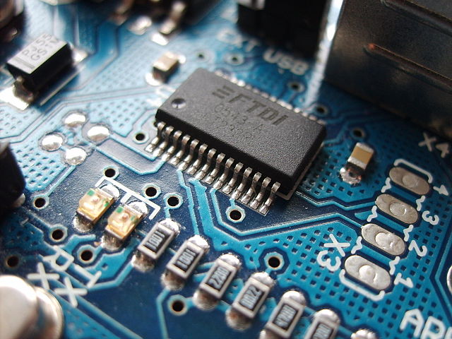 File:Arduino ftdi chip-1.jpg