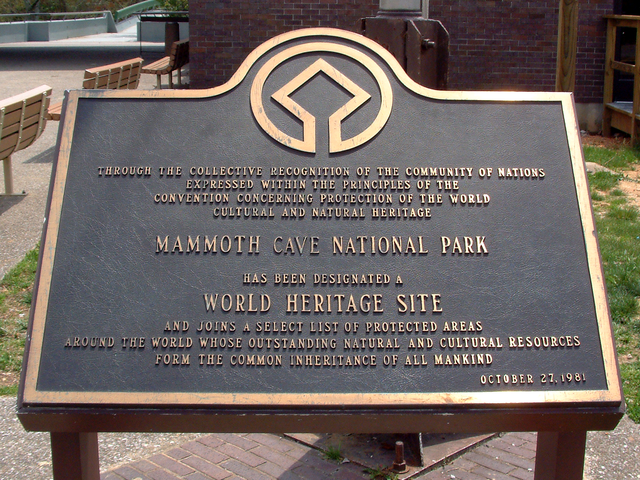 File:Mammoth Cave WHS plaque.png