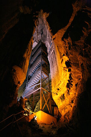 File:Mammoth Cave Mammoth Dome.jpg