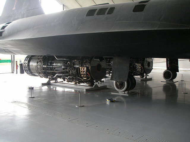 File:SR-71 engines.JPG