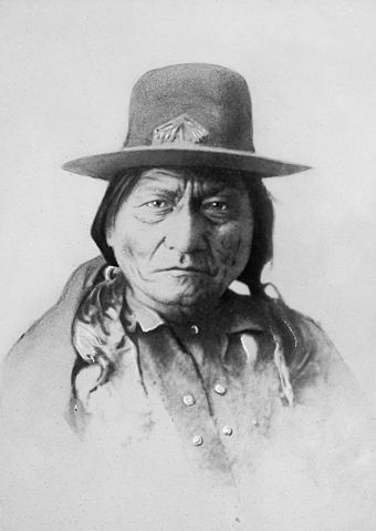 File:Sittingbull1883.jpg