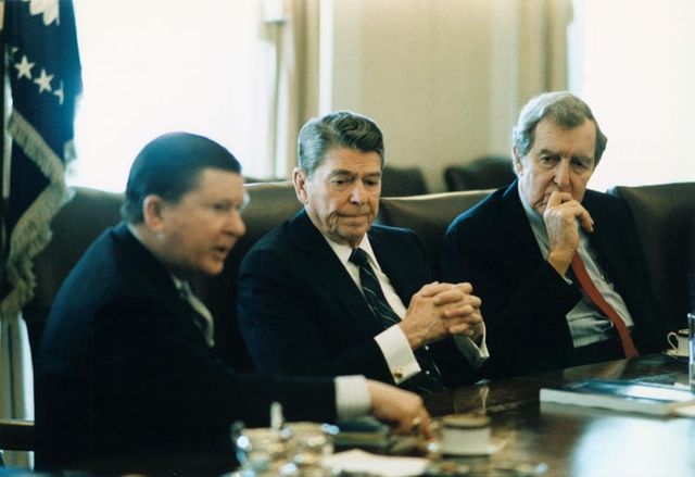 File:President Ronald Reagan receives the Tower Commission Report with John Tower and Edmund Muskie.jpg