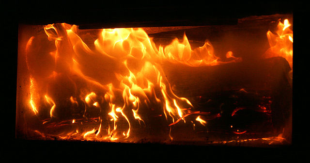 File:Log in fireplace.jpg