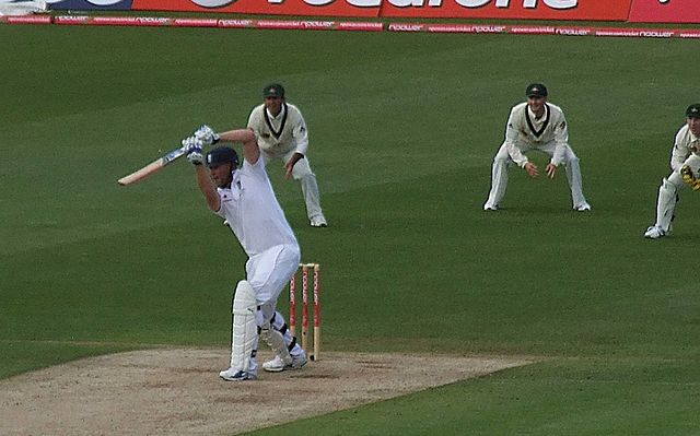 File:Flintoff batting in the 2009 Ashes at Cardiff.jpg