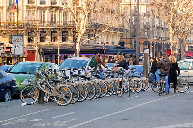 File:Station Velib DSC 3497.JPG