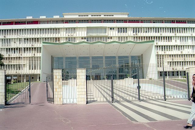 File:Assemblée nationale(Senegal).jpg