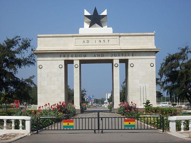 File:Independence Arch - Accra, Ghana1.jpg
