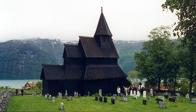 File:Urnesstavkirke.jpg