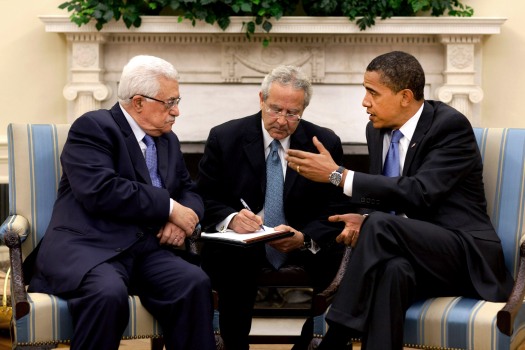 File:Barack Obama meets with Mahmoud Abbas in the Oval Office 2009-05-28 1.jpg
